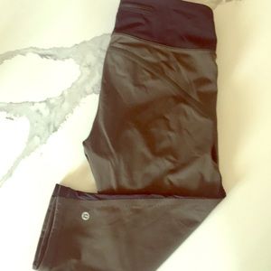 Lululemon cropped leggings
